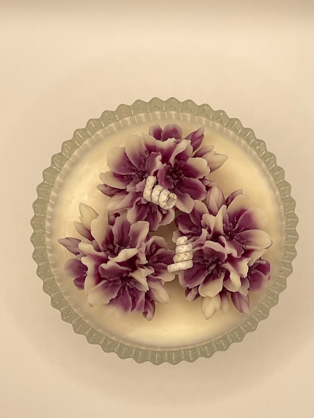 🕯️🌸Handmade scented Candle in Glass Jar - Picture 4 of 4